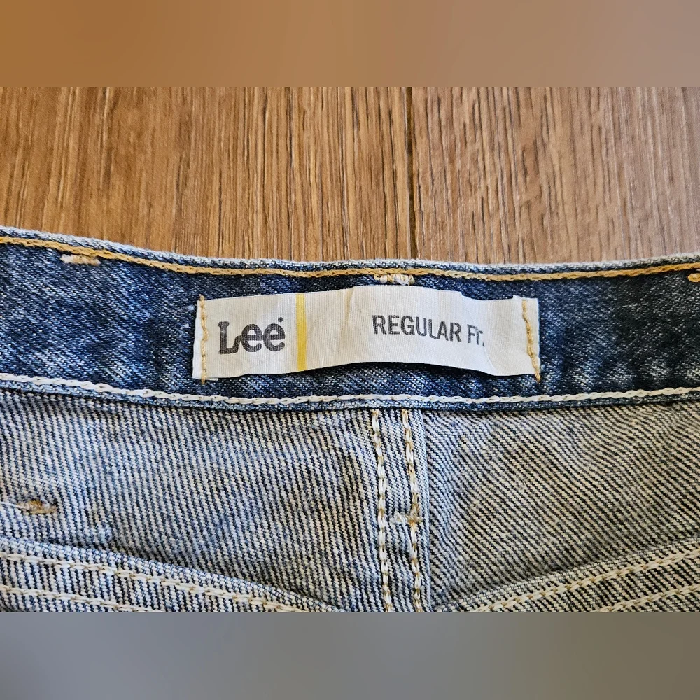 Men's Lee Blue Jeans Regular Fit 36 x 30 100% Cotton  *Have Damage* - Picture 5 of 16